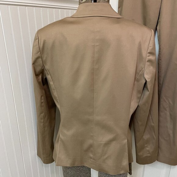 Quintessential Tan Suit with jacket and pants, Kasper Size 12 - Picture 5 of 15